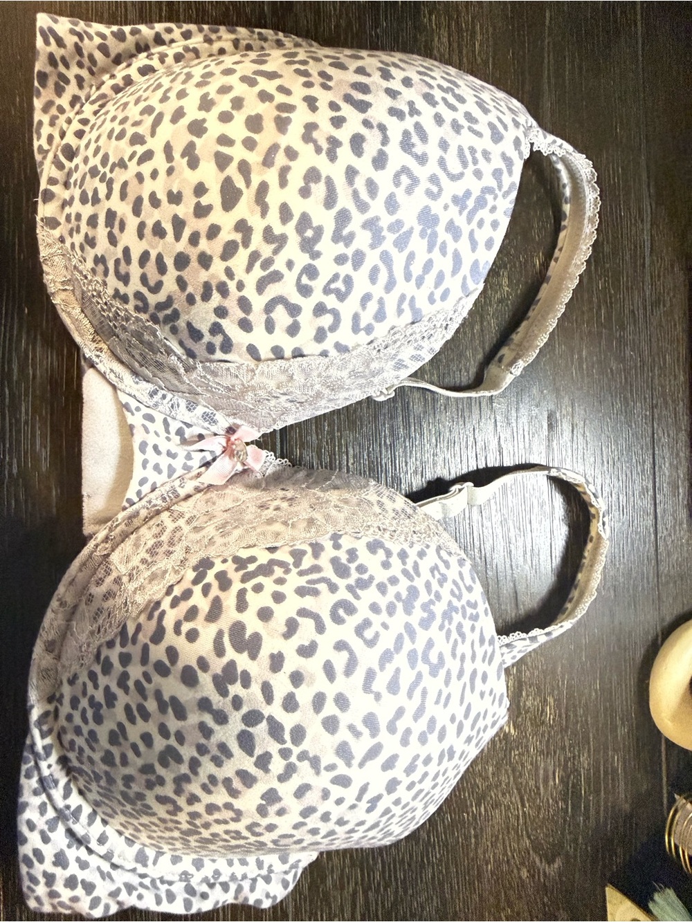 Victoria's Secret Gray Leopard Print Lace T-Shirt Bra